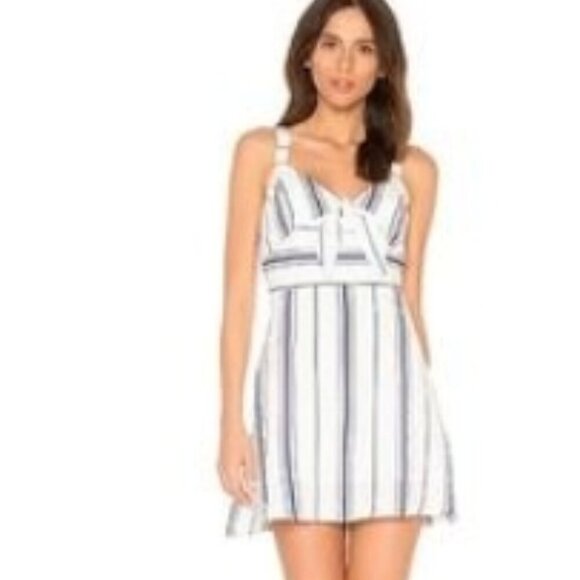 J.O.A Tie Front Fit and Flare Dress White and Navy Sz Small - Picture 2 of 10